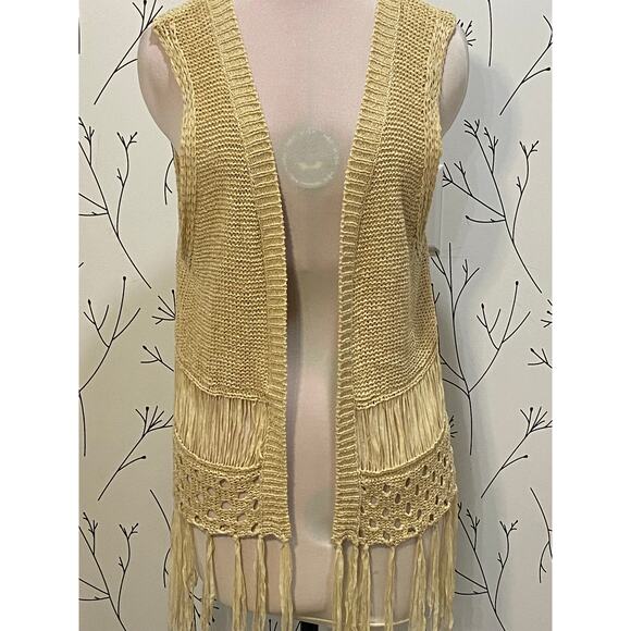 UMGEE Tan Crochet Knit Fringe Open Front Tassel Vest SMALL Boho Hippie Bohemian - Picture 2 of 7